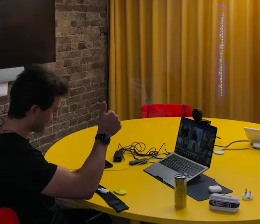 Simone Panella pitching virtually at the Inter-university Pitch-off Competition 